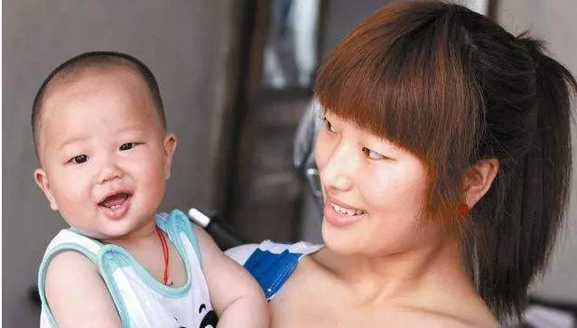 父親車禍去世,他臨終手指著家的方向,後來我與老婆去了民政局