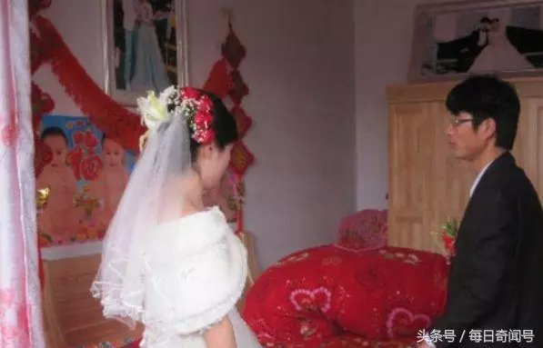 結婚當天,二婚妻子提出過分要求,男子轉身離開直言:不娶了