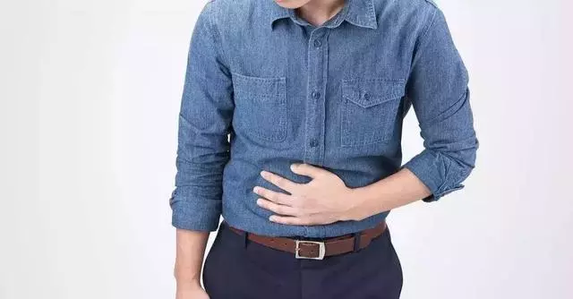 一吃完飯就肚子痛跑廁所?警惕這四種原因!