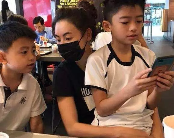 謝振軒被問是否支持謝霆鋒王菲在一起?說出六個字,網友:真懂事