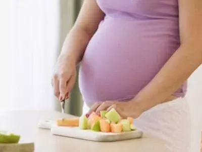 我懷孕時婆婆說「生女兒就離婚」,我笑著同意後,她臉都青了