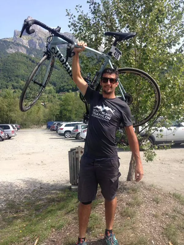 穿亮色衣服騎腳車 騎士仍被誤當獵物射殺