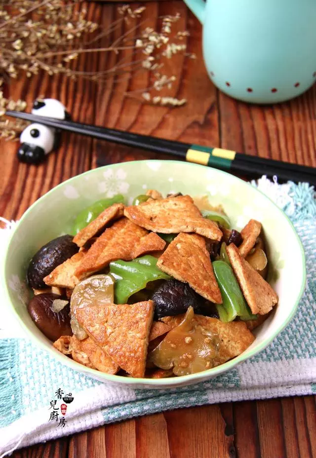 豆腐這樣做,才真的好吃,鮮香入味,噴香下飯