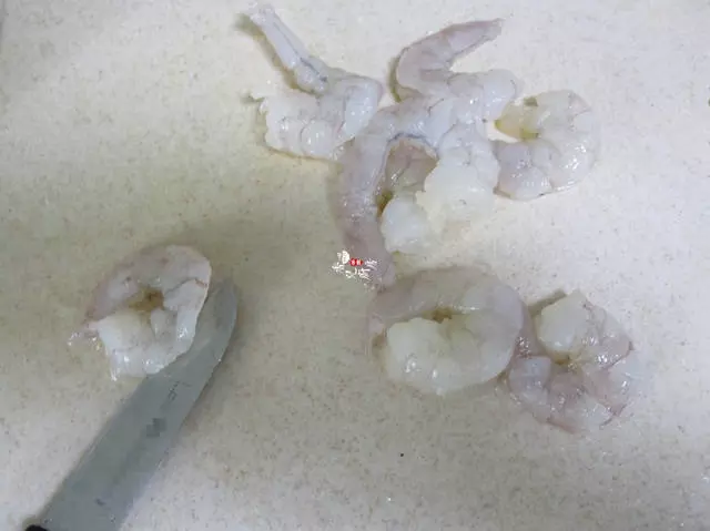 這道菜,蒸一蒸10分鐘上桌,原汁原味的味鮮,好吃又下飯