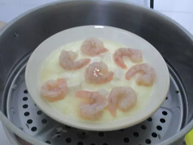 這道菜,蒸一蒸10分鐘上桌,原汁原味的味鮮,好吃又下飯