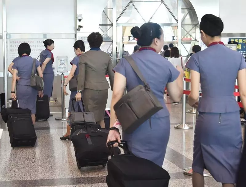 富少搭機每瓶酒都開 航空公司有「殺手鐧」對付他
