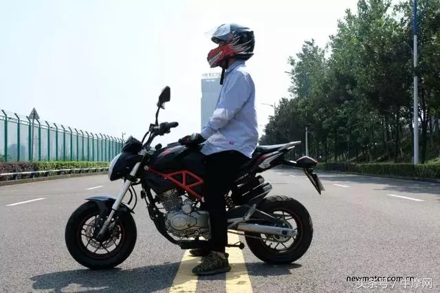 首款國四迷你摩托車,小身材擁有大能量天地遊俠D3測評