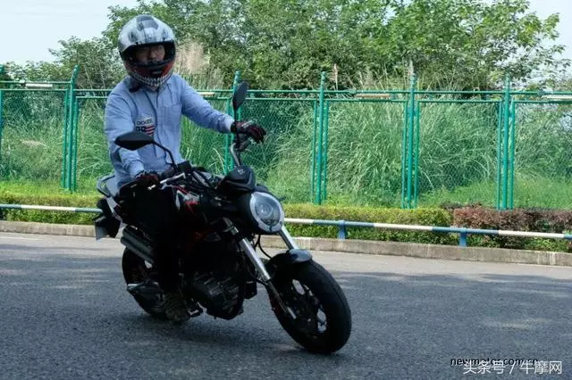 首款國四迷你摩托車,小身材擁有大能量天地遊俠D3測評