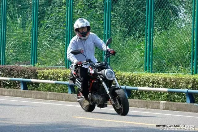 首款國四迷你摩托車,小身材擁有大能量天地遊俠D3測評