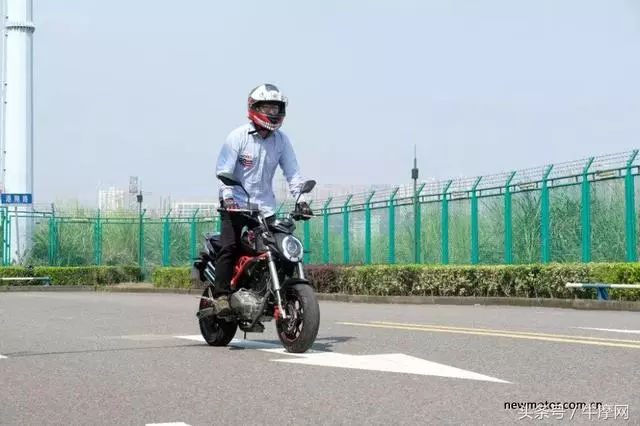 首款國四迷你摩托車,小身材擁有大能量天地遊俠D3測評