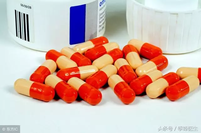 胃潰瘍的主要病因是什麼?得了胃潰瘍應該怎麼治療?