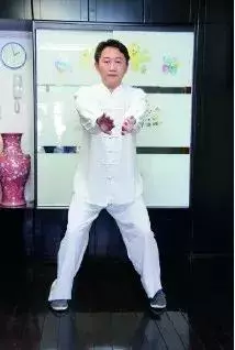教你一招少林武功,防治頸腰椎病