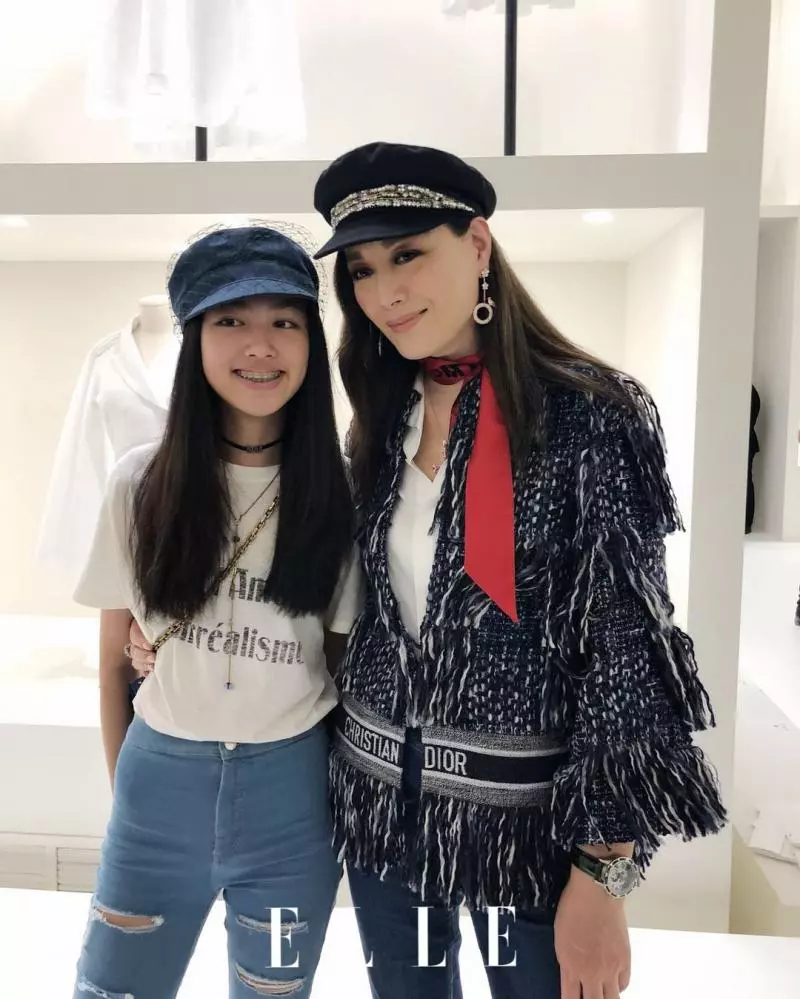 任達華女兒出道,顏值氣質超仙氣,經紀公司爭搶,偶像Angelababy!