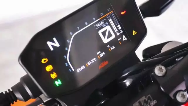CB1000R、765RS、790DUKE 誰會是2018年最受歡迎的性能街車王?