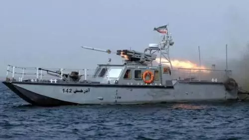 反艦飛彈已經瞄準美軍艦艇!伊朗放話:不懼美全面制裁!
