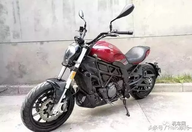 貝納利500巡航車登上公告目錄,居然有鮑魚卡鉗!
