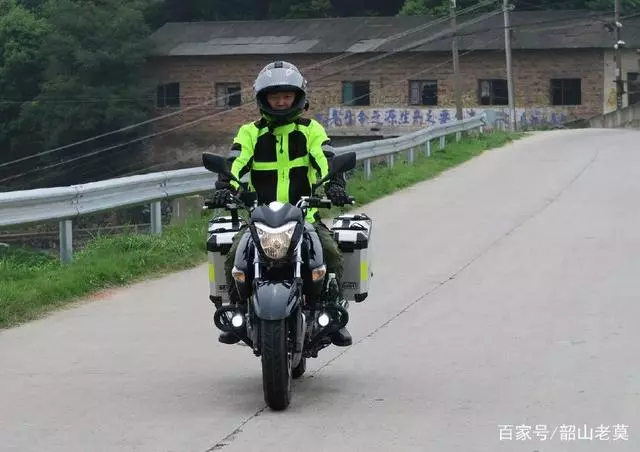 有些人已購置汽車,為何卻仍然愛騎摩托車,尤喜本田鈴木和山葉