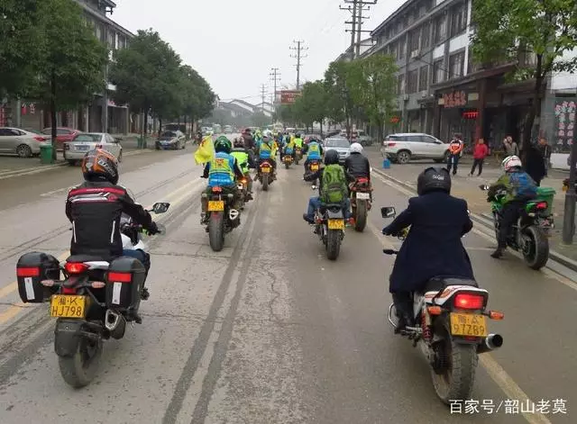 有些人已購置汽車,為何卻仍然愛騎摩托車,尤喜本田鈴木和山葉