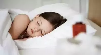 【健康】都說熬夜危害大,但幾點睡覺才算熬夜?--微信-人民日報--微信公眾號--版權渠道--首頁