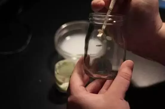 用完的玻璃瓶不要丟,這樣利用,簡直太美了,有木有……