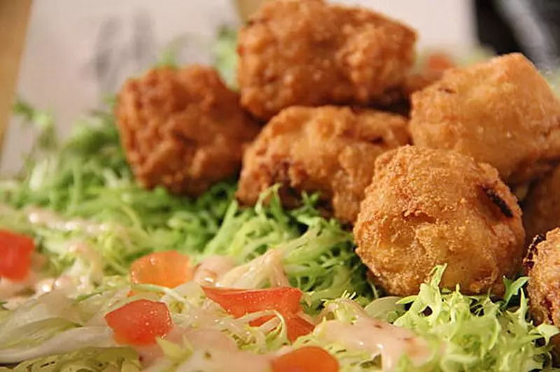 ~炸豆腐丸子~「很好吃的豆腐丸子,外酥裡嫩,蘸些椒鹽更是美味。」