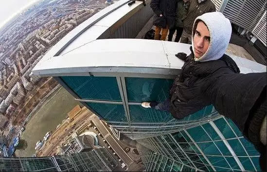 全世界自拍意外致死人數超過259,其中大半是印度人