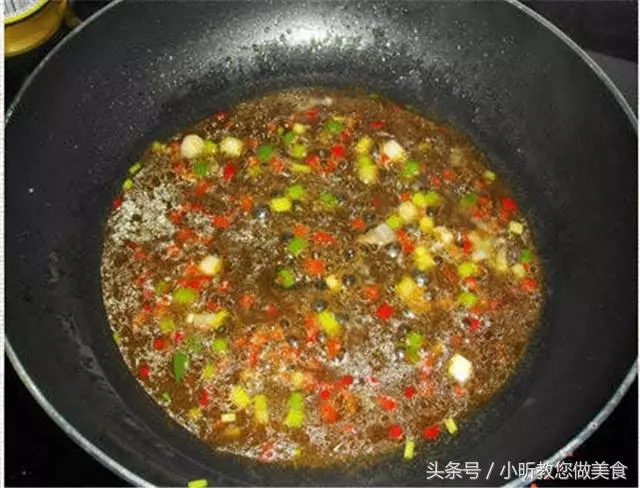我蒸的釀豆角酸甜有味,朋友們來家嘗了以後都直誇好吃!