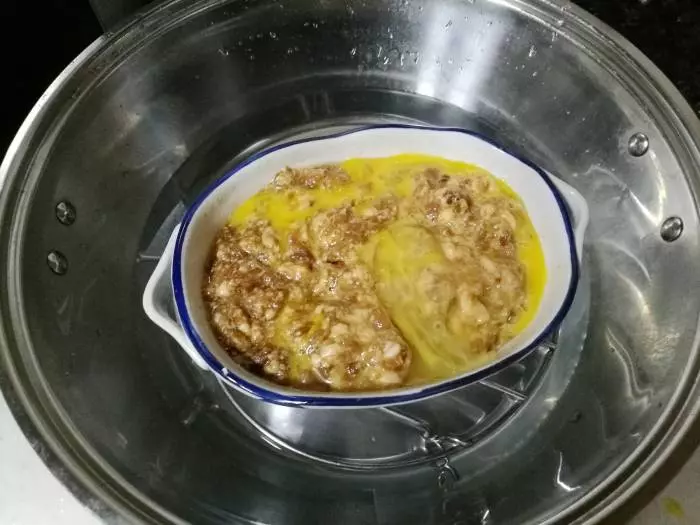 外婆做的這道菜,我愛了十幾年,放一點醬油蒸下就好吃的不行