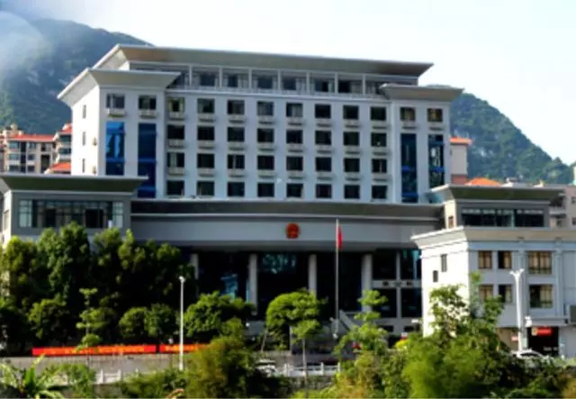 她比我漂亮…小六胖妹竟「分屍正妹同學」！法院判無刑責 網怒:長大還得了