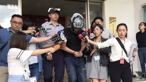 法官不恐龍了!年輕酒駕撞死人還開嘲諷 今罕見以「殺人罪」被起訴崩潰...網樂:爽啦