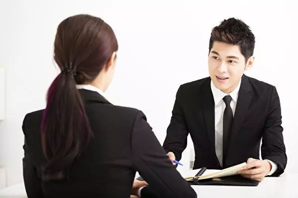 求職被打槍誤傳照!老闆秒回「明天妳來上班」超神展開網友笑爛:果然要挑能幹的