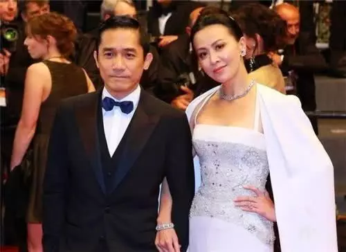 52歲劉嘉玲現場失控痛哭:「我想要個孩子」,梁朝偉:我更想
