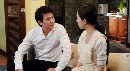我倆月收入近兩萬,我背著老婆給爸媽六千,她知道後大怒要離婚