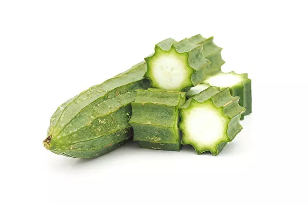 教你絲瓜的新做法,保准你沒試過,只需要加上它,好吃!