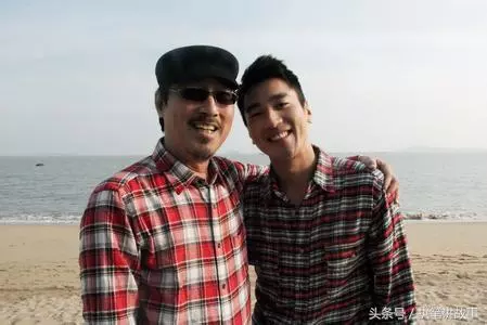 弟弟為扶養哥哥遺孤遭未婚妻退婚,多年後小侄子讓他雙喜臨門