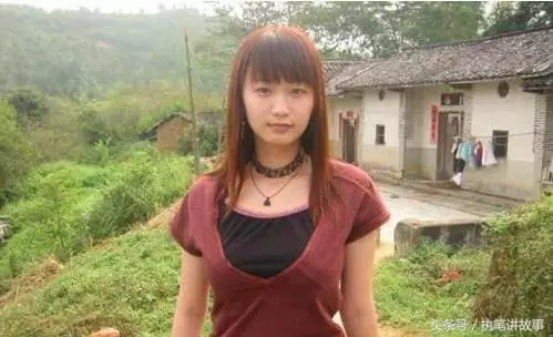 16歲被迫輟學,靠賣菜養活全家的童養媳,背後的故事太心酸