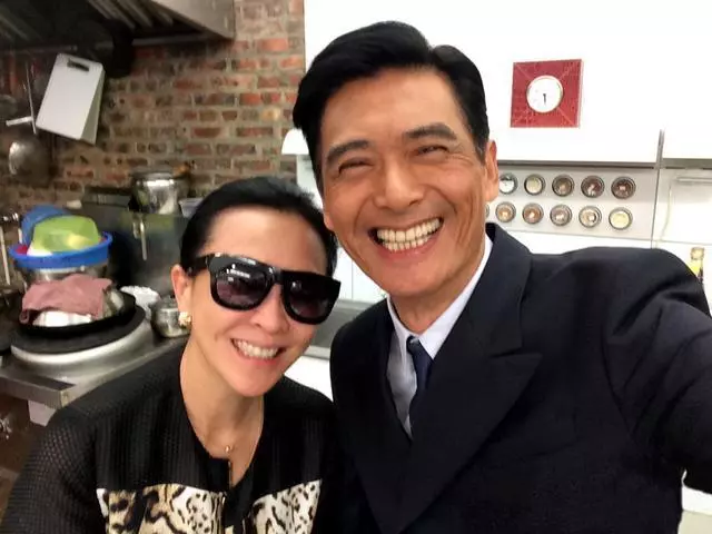 佘詩曼素顏回老家被偶遇,沒想到路人拍的照片瞬間變成這樣,網友:港姐果然不是假的…