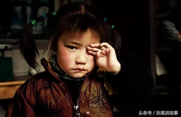 女孩找尋失散弟弟路上撿回一女嬰,多年後女嬰竟讓她姐弟意外重逢