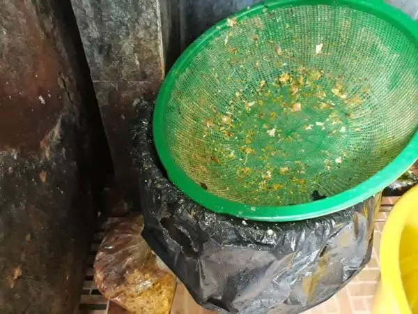 24小時扁擔飯餐館被曝光:這種環境你還吃的下去嗎?