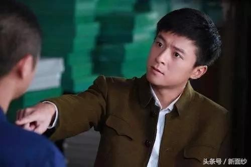 妹妹不聽勸執意結婚,哥哥追到民政局,給她看聊天記錄,悔不當初
