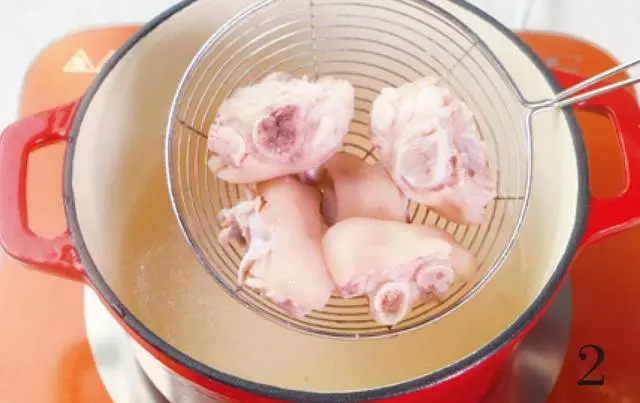 月子期調養湯,對促進奶水分泌有顯著效果,製作很簡單
