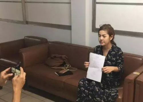 【女生不該單獨一人回家】22歲女星喝醉坐Taxi,卻被色狼司機『硬上』一整晚淚崩道歉:怪我穿得太性感