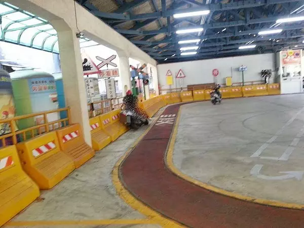 路考「魔王關」鎮走「三寶」!機車路考半小時竟然沒人過...網友樂歪:子孫安全了!