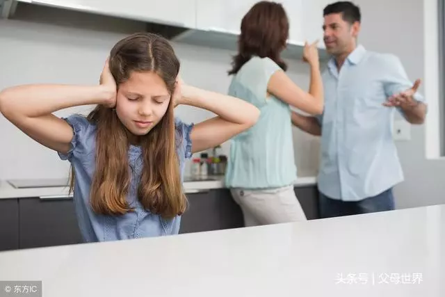 言傳不如身教,父母這16個行為最毀孩子!中了3條就很嚴重了!