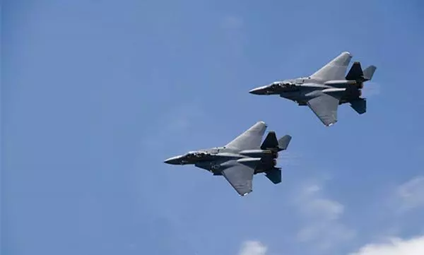 美國聯軍動手了,轟炸敘利亞卻鬧出烏龍事件,美:打錯人了