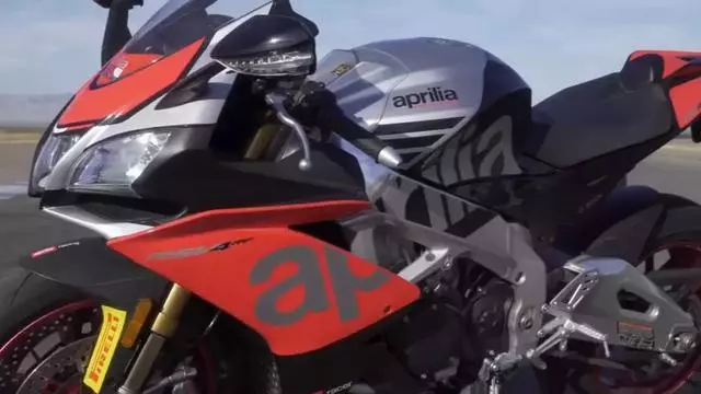 V4之爭,阿普利亞V4和杜卡迪V4之間的戰鬥