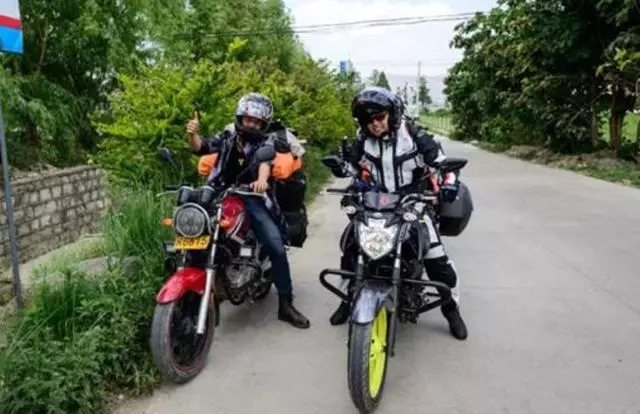 鈴木DL250和山葉飛致250,哪個更適合摩旅?對比一下,高下立見