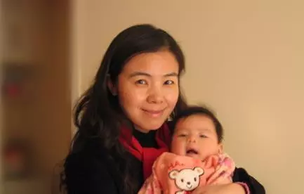 女兒生病,去娘家和婆家借錢,一年後還錢,兩人差別讓我大受教訓