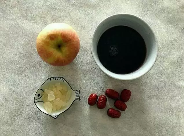 女人常喝這湯,到40歲還是少女臉,排濕氣養氣色,連面膜都省了