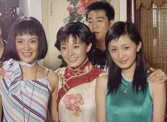 楊冪孫儷14年前合照回憶滿滿,女神們的青蔥歲月讓人留戀